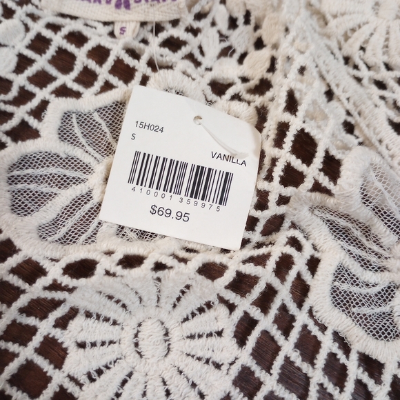 Altered State Crochet Cover-up - Picture 9 of 11